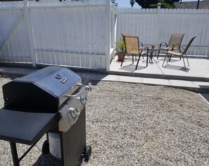 Terrace/patio - 2BD 1BA Renovated House.  BBQ AC ROKU. (Inglewood)