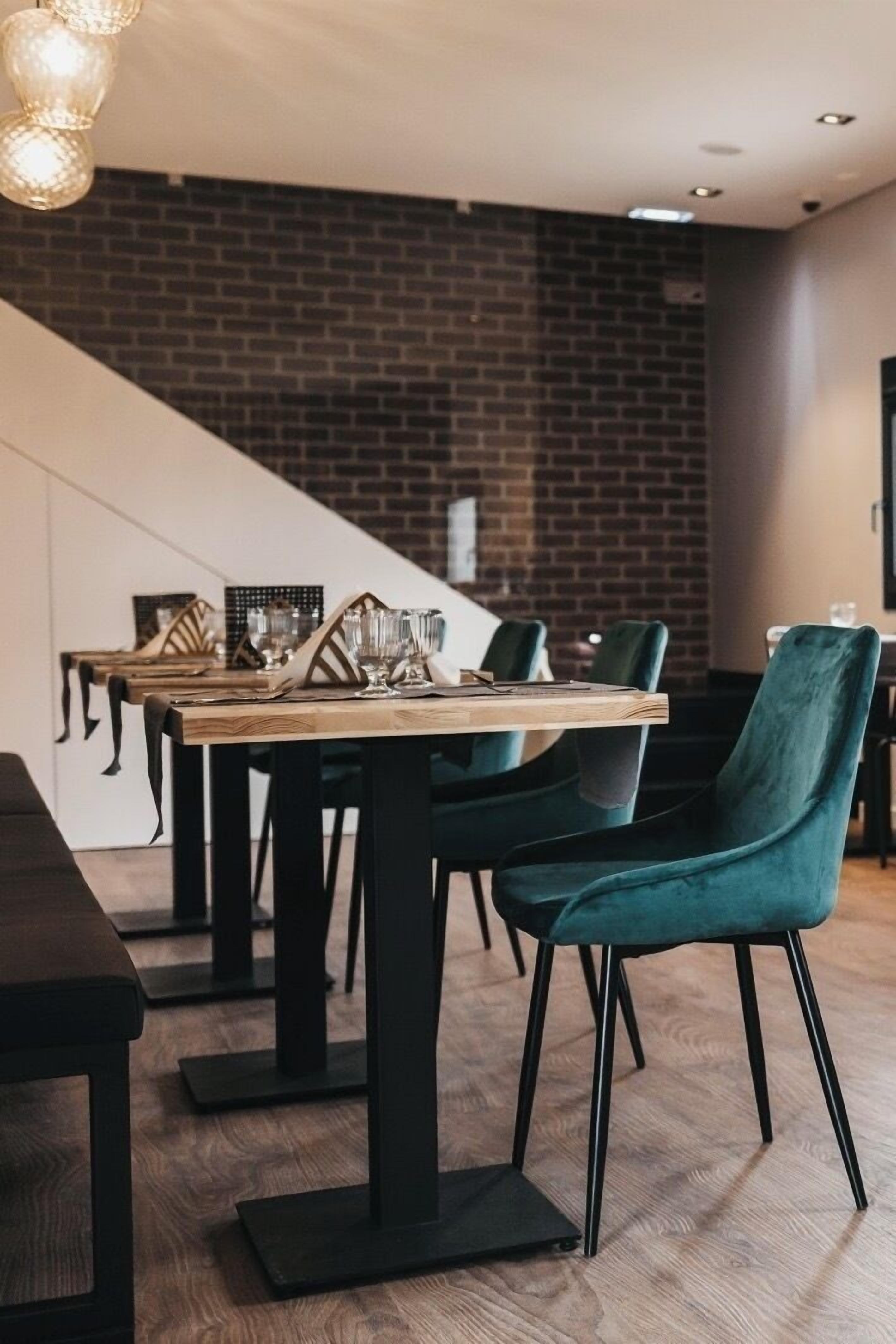 Smart TV 32-inci dengan saluran TV digital dan TV