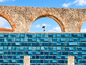 Unclassified image, 3 of 24, button - &Tales Suites - Óbidos (Obidos)
