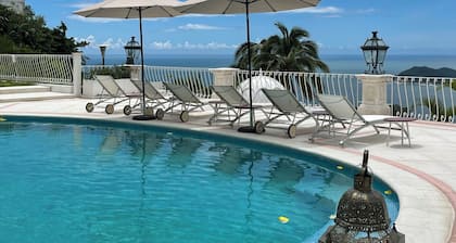 VILLA JADE LUXURY VILLA IN ACAPULCO WITH BEST STAFF AND VIEWS