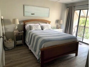 2 bedrooms, desk, free WiFi, bed sheets