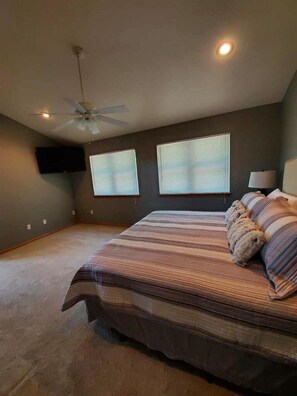 3 bedrooms, WiFi, bed sheets