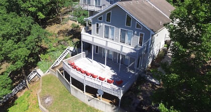 Lake of the Ozarks Home - waterfront with dock NEW DECKS & OUTDOOR SPACES FOR 26