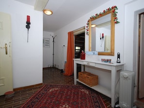 Reception - Characteristic Holiday Home in Beautiful Surroundings to Enjoy Both During Summer or Winter (Mezileci)