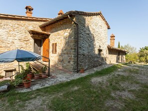 Exterior - Idyllic Farmhouse With Bbq, Swimming Pool, Terrace, Garden (Cortona)