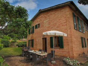 House | Exterior - Holiday Home for 8 Guests (Siena)