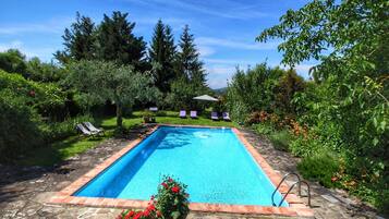 Piscina all'aperto
