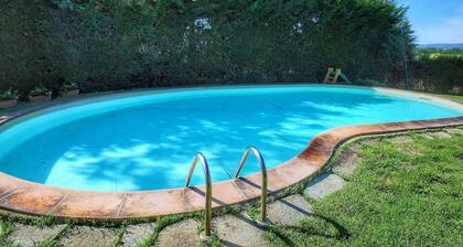 Attractive Mansion With Pool