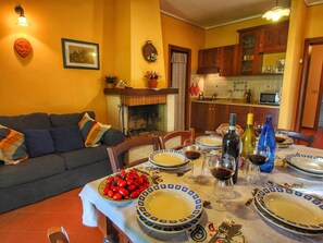 Apartment | Dining