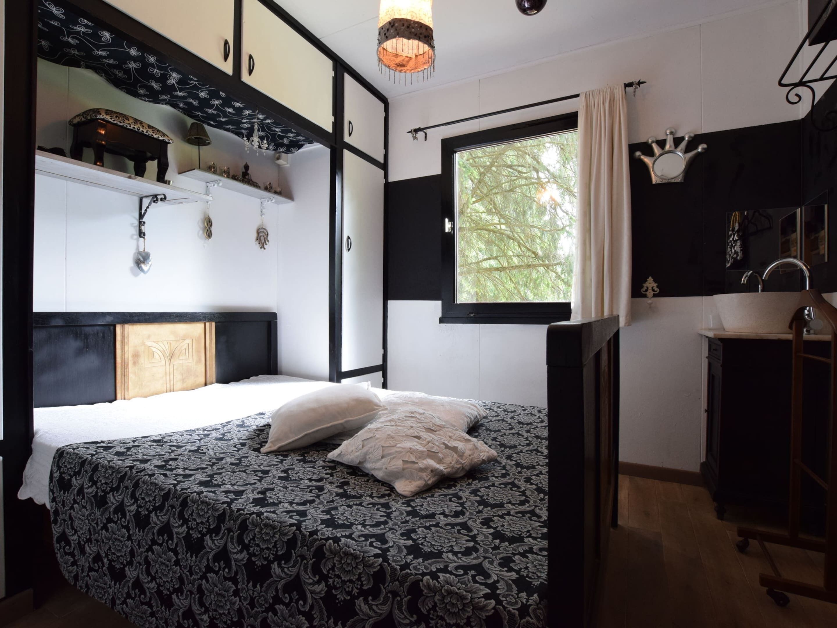 Chalet | 2 slaapkamers, individueel gemeubileerd