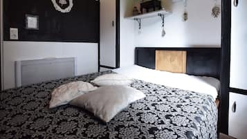 Chalet | 2 habitaciones y muebles diferentes