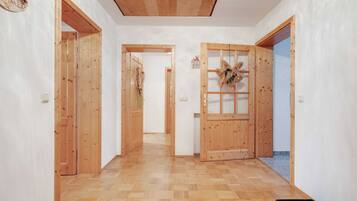 Apartment | Reception