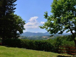 Villa | View from property - Belvilla by OYO Casa Oro (Fabriano)