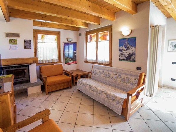 Apartment | Living area