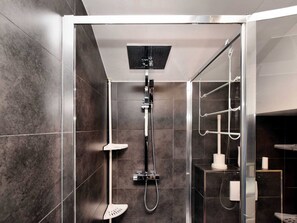 House | Bathroom