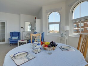 Dining - Exquisite Apartment in Bexhill Kent With Balcony (Bexhill-on-Sea)