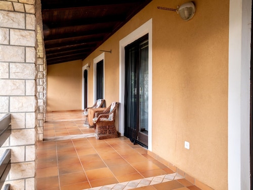 Spacious Holiday Home in Verteneglio