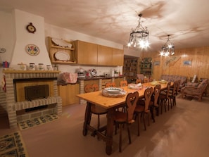 Dining - Luxurious Villa in Montelupone With Private Swimming Pool (Montelupone)