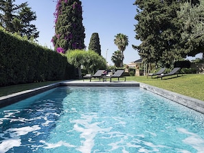 Villa | Piscine | Piscine intérieure, piscine extérieure
