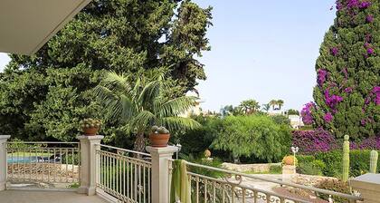 Lovely Luxury Villa With Private Pool Near the Center of Syracuse
