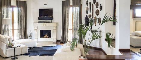 Villa | 4 Schlafzimmer, individuell eingerichtet