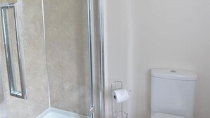 Apartment | Bathroom