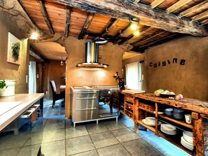 House | Private kitchen | Highchair - Relaxing Retreat Near Forests (Durbuy)