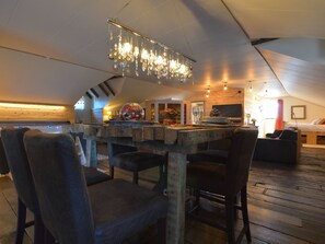 House | Dining
