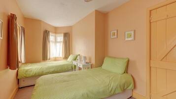 3 bedrooms, individually furnished, bed sheets