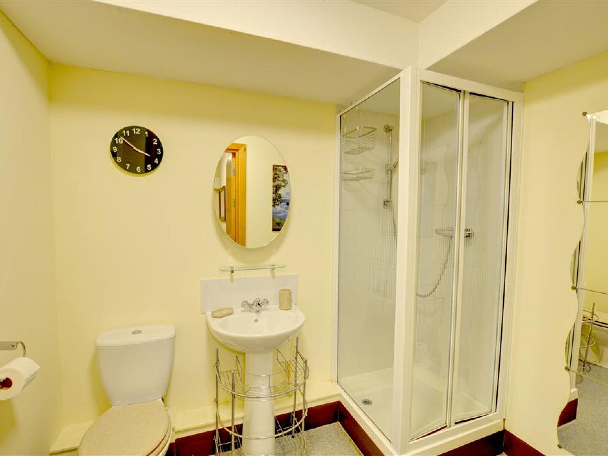 Shower, towels