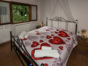Ferienhaus | 2 Schlafzimmer, individuell eingerichtet, Bettwäsche