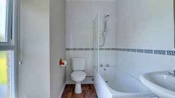 Kombinasi shower/bathtub dan handuk