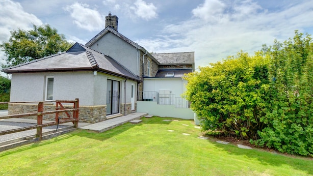 Exterior - Beautiful Holiday Home in Rhydlewis With Garden (Llandysul)