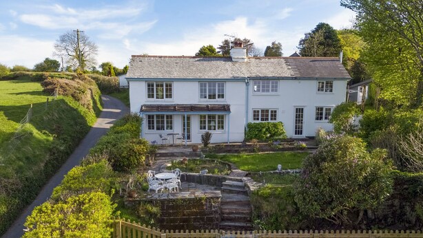 Exterior - Spacious Holiday Home in Ilkerton With Garden (Lynton)