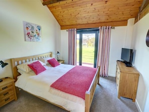 1 bedroom, individually furnished, bed sheets - Spacious Holiday Home in Llandinam near River (Caersws)