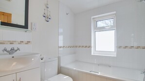 Towels - Charming Cottage in Middleton With a Beautiful View From the Garden (Saxmundham)