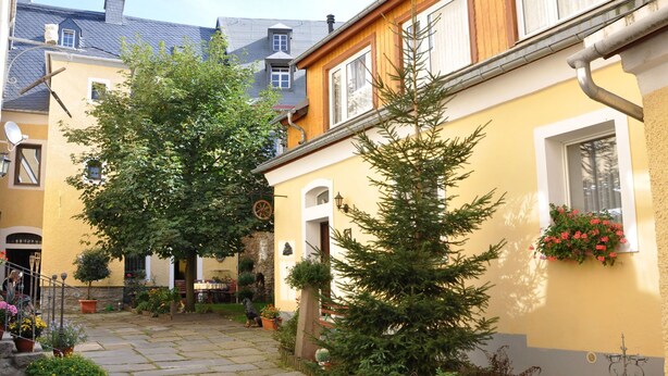 Exterior - Rustic Apartment in Annaberg-Buchholz near City Center (Annaberg-Buchholz)