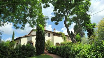 House | Exterior