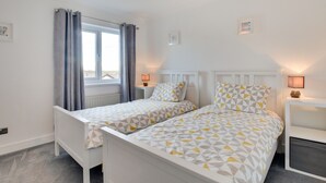 Room - Cosy Cottage in Padstow With gas Fireplace and a Nice Garden With Terrace (Padstow)