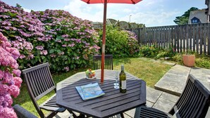 Balcony - Cosy Cottage in Padstow With gas Fireplace and a Nice Garden With Terrace (Padstow)