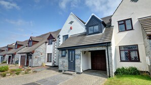 Exterior - Cosy Cottage in Padstow With gas Fireplace and a Nice Garden With Terrace (Padstow)
