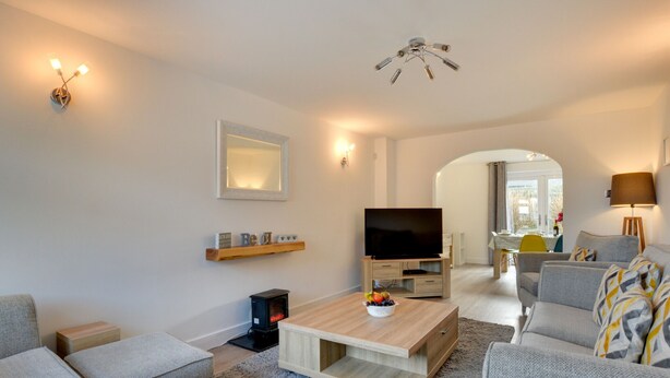 Living room - Cosy Cottage in Padstow With gas Fireplace and a Nice Garden With Terrace (Padstow)