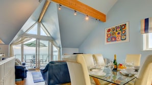 Unclassified image, 4 of 21, button - Luxurious Apartment in Saundersfoot With Balcony (Saundersfoot)