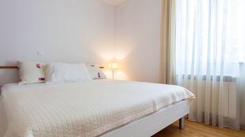 Apartment | 2 bedrooms, bed sheets