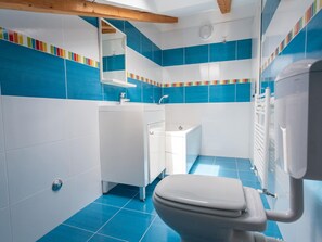 Apartment | Bathroom | Towels