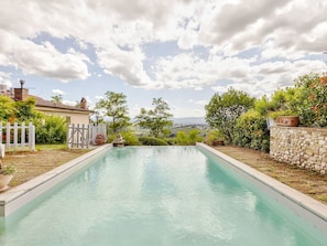 Outdoor pool - Belvilla by OYO Torre (Barberino Tavarnelle)