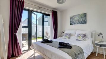 2 bedrooms, individually furnished, bed sheets