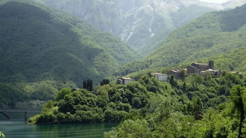 Esterni