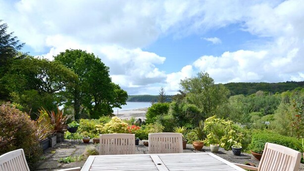 Balcony - Large Holiday Home With View of the Beach and Sea, With its own Terrace (Saundersfoot)