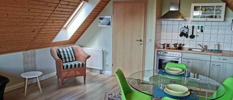 Apartment | Private kitchen | Fridge, high chair